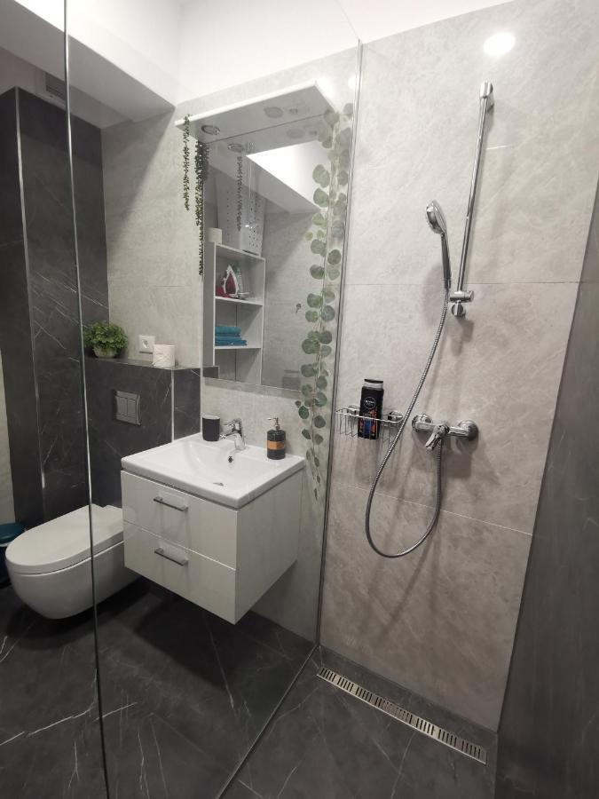 Sunset Bucharest Rebreanu Apartment ภายนอก รูปภาพ