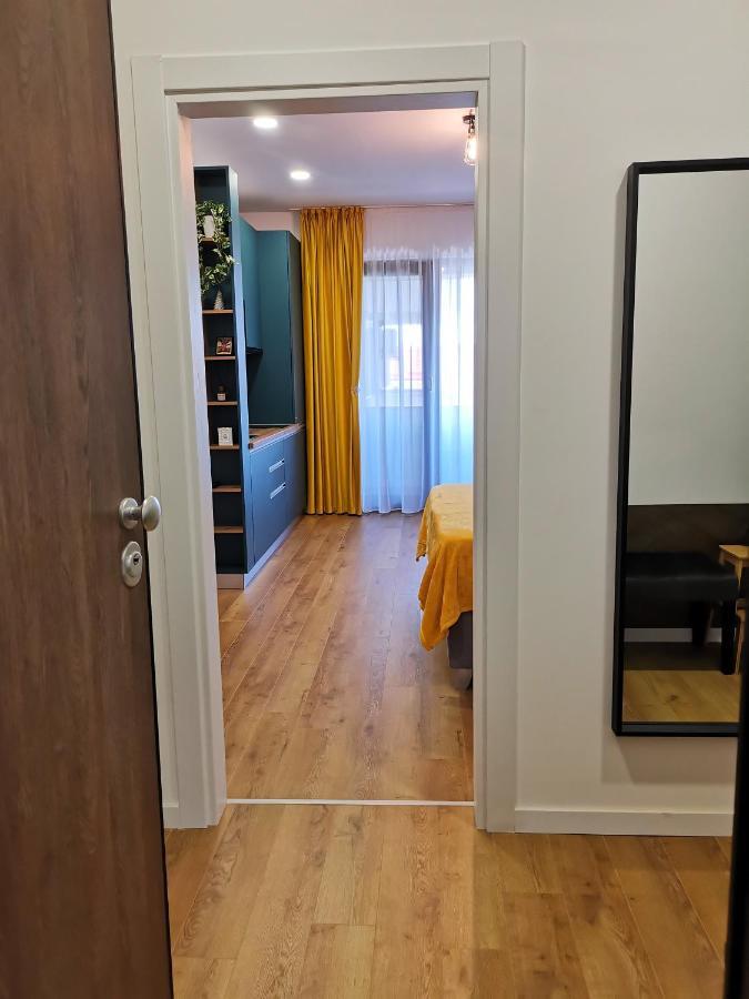 Sunset Bucharest Rebreanu Apartment ภายนอก รูปภาพ
